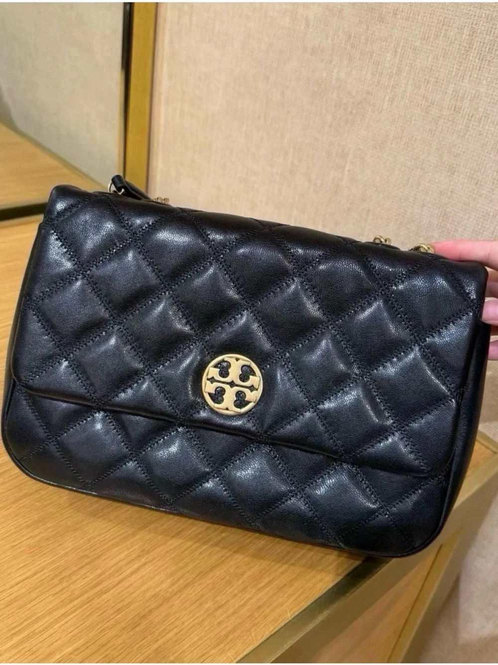 NWT Tory Burch 148244 Willa Flap Adjustable Shoulder Bag Quilted Leather Black